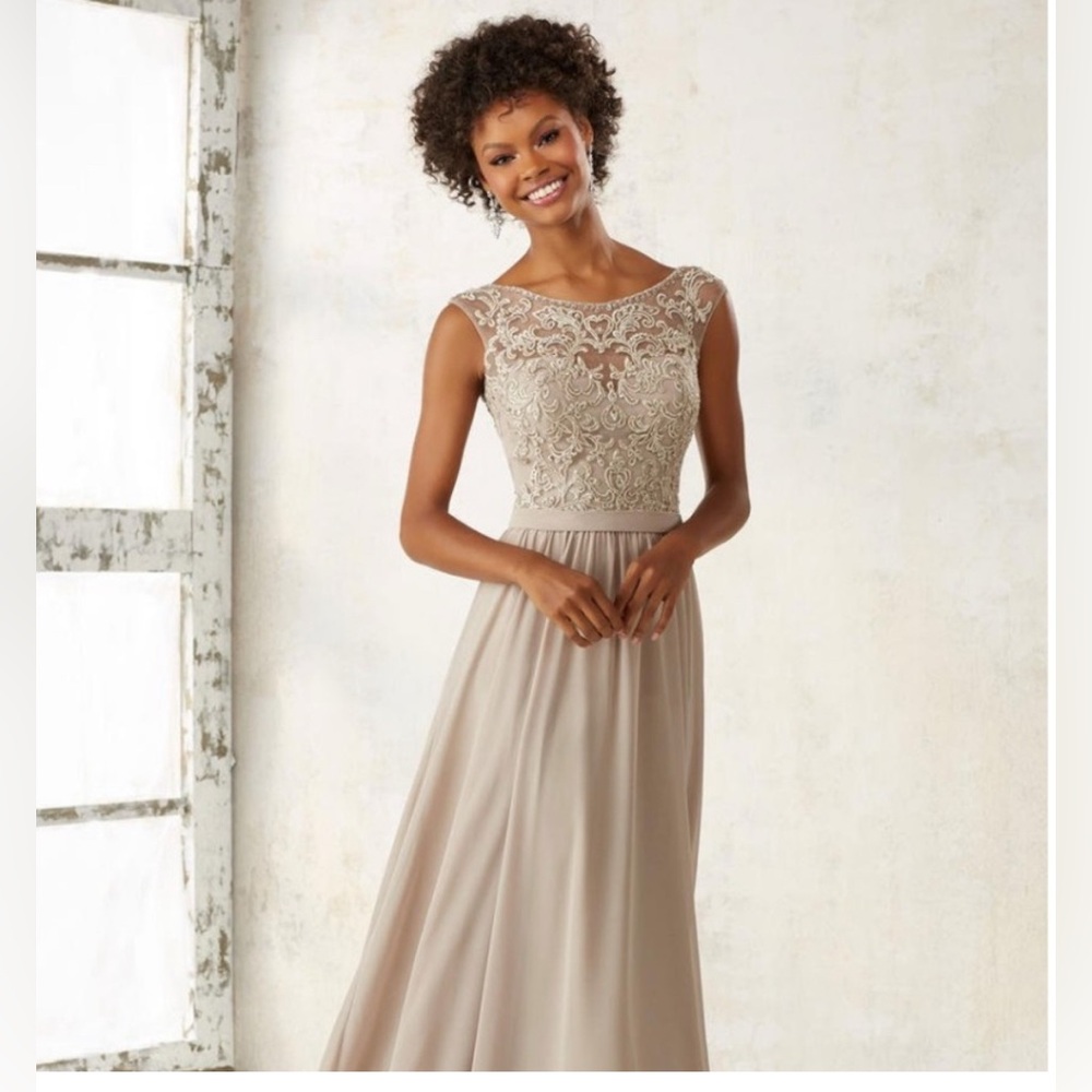 MORILEE,Elegant Chiffon Formal Dress,Size 10 - Picture 1 of 15
